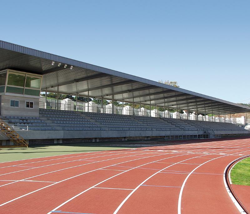 El Ayuntamiento presupuesta en 600.000 € la renovación de las pistas de atletismo del estadio Yago Lamela