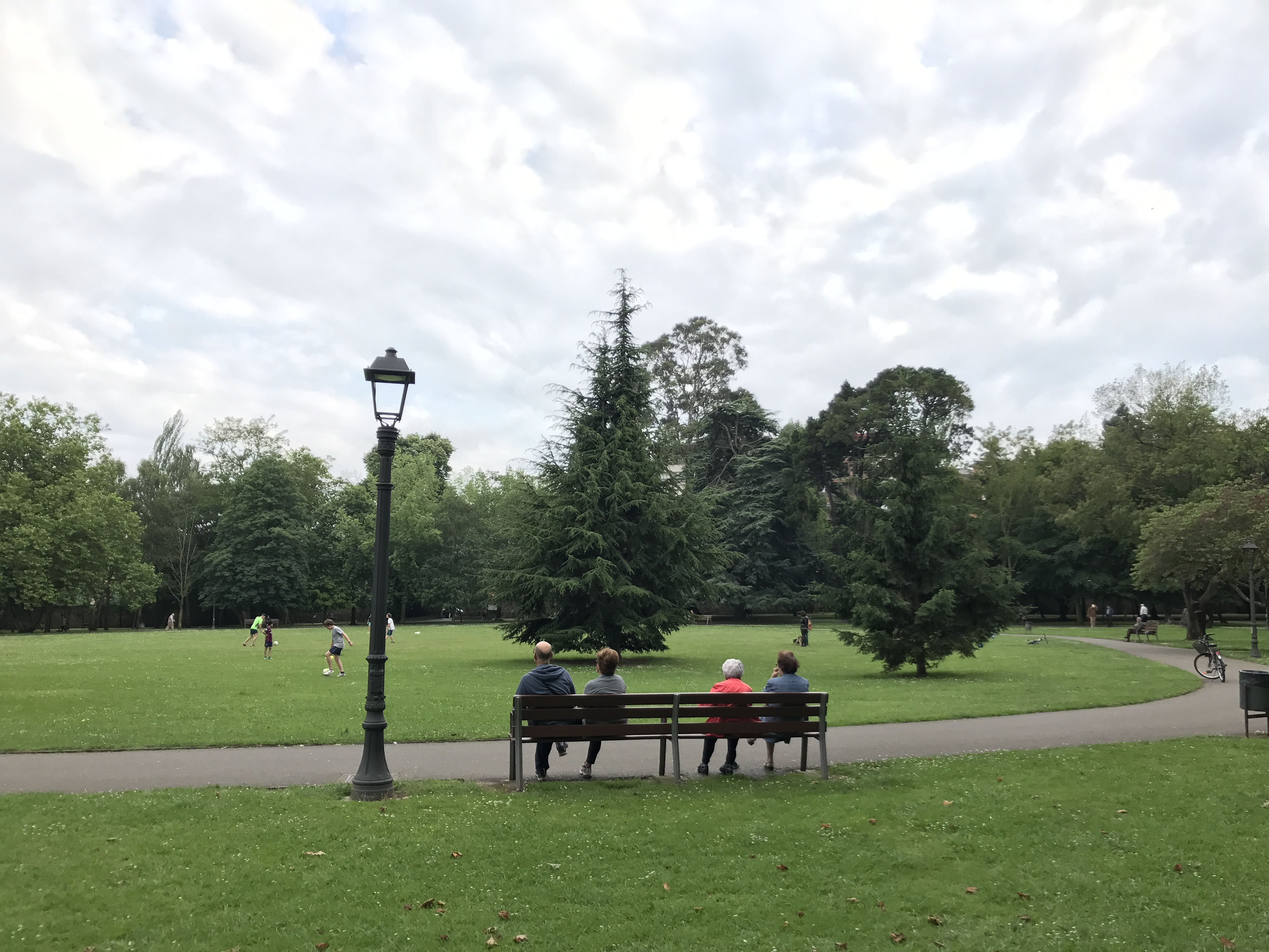 La Policía Local controlará los accesos al parque Ferrera y se celebrará el Mercado de los Lunes