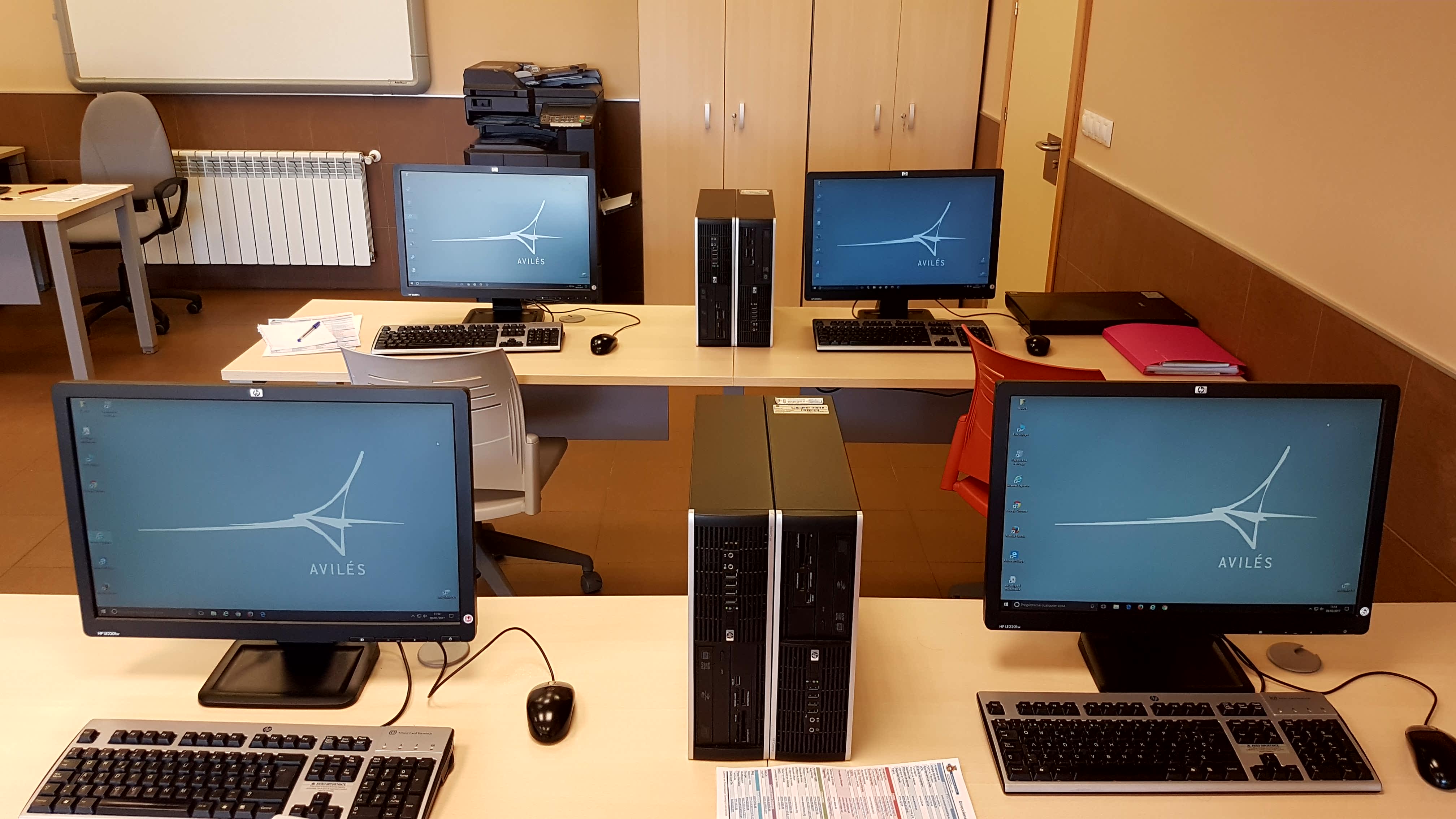 Los telecentros de Avilés siguen abiertos al público con cita previa telefónica o a través de aviles.es