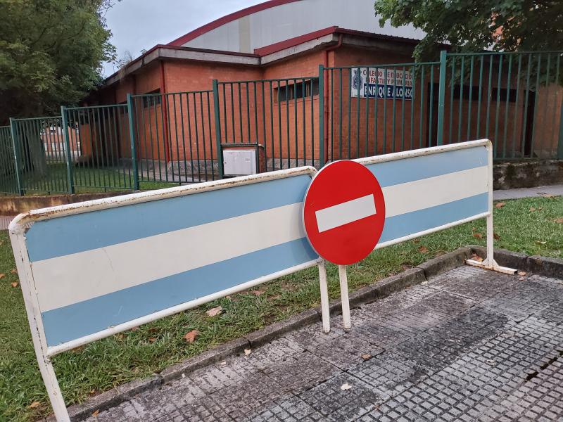 Restricciones a la circulación de vehículos en los accesos y salidas a 4 colegios de Avilés