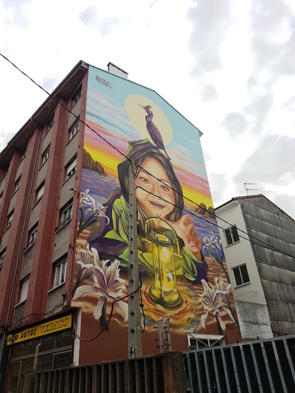 El mural de Bastián Prendes luce ya en la medianera del nº 12 de la calle Santa Apolonia