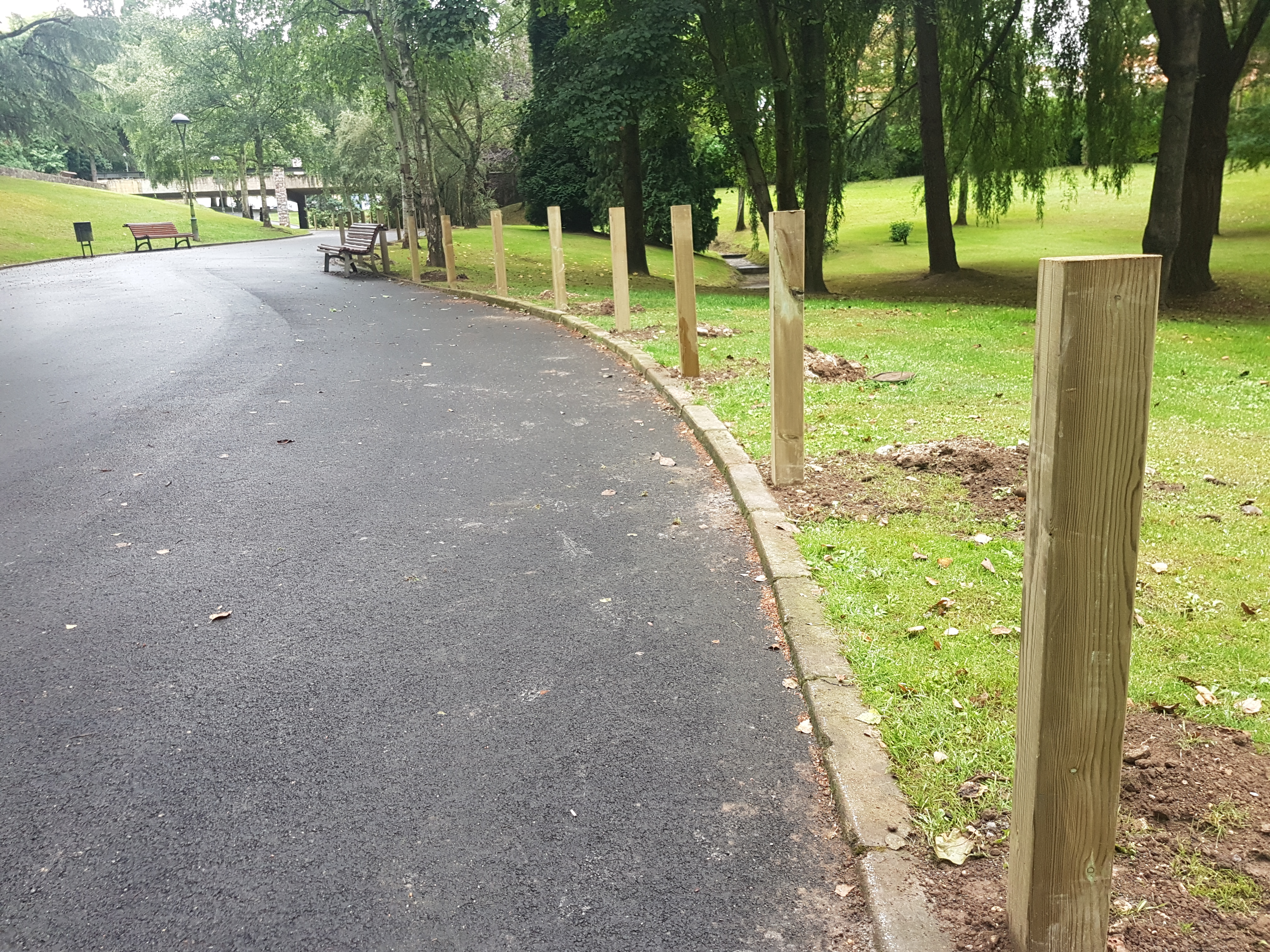En marcha la instalación de una valla de protección en el parque de La Magdalena