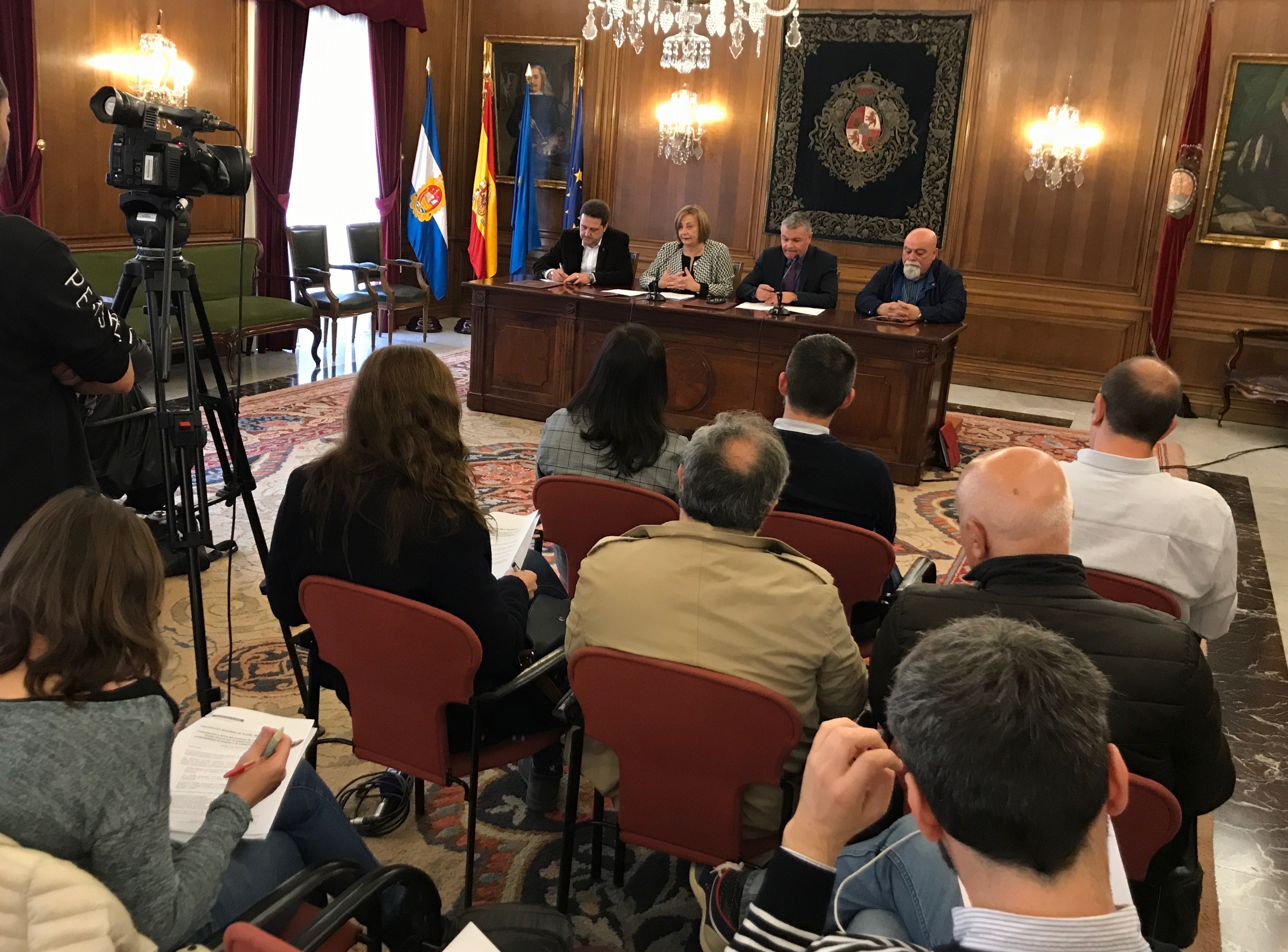 Ayuntamiento, UGT, CCOO y FADE firman el acuerdo Avilés Innova 2018-2021