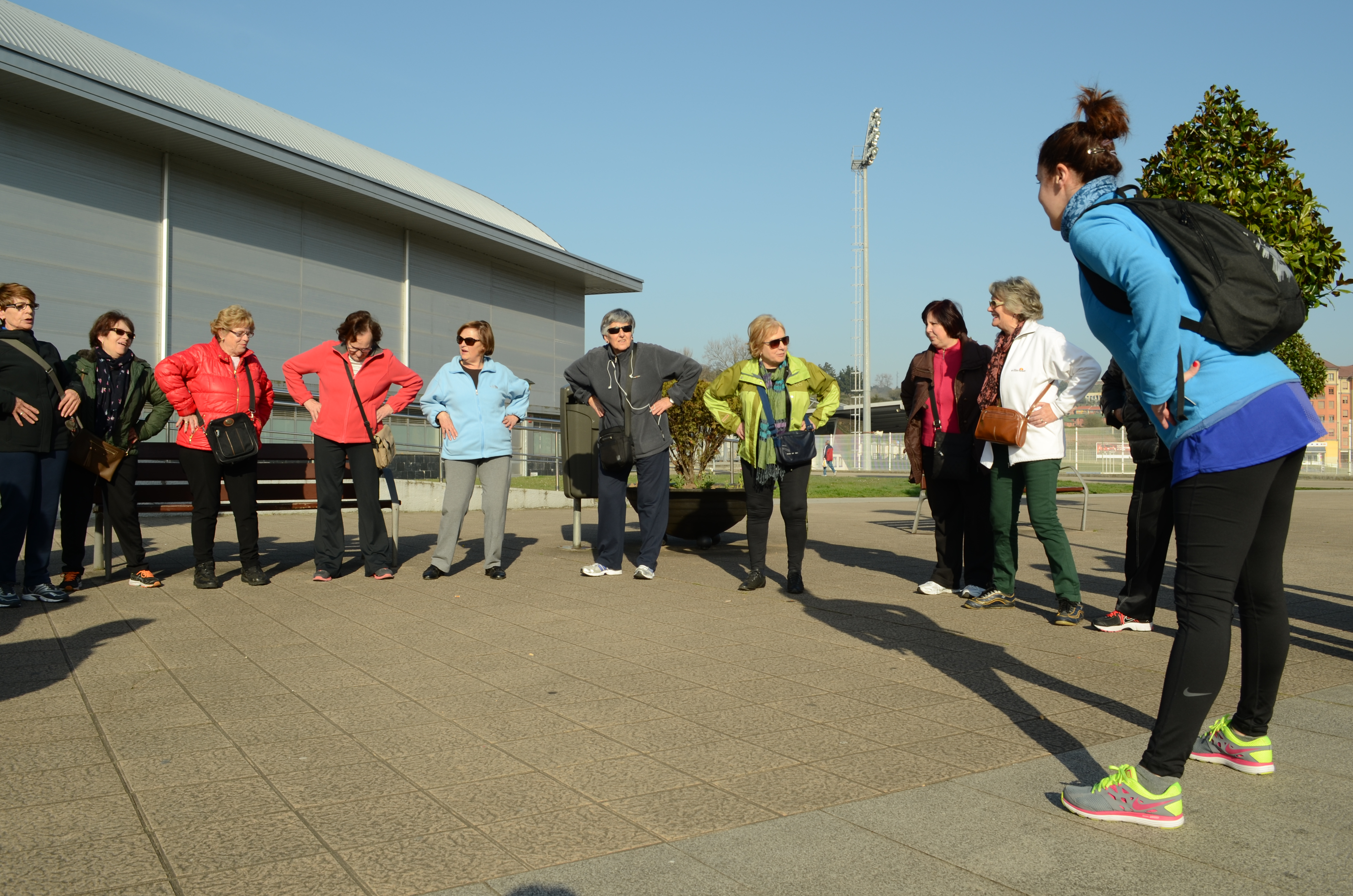 El Ayuntamiento vuelve a programar rutas de senderismo para socios y socias del Centro de Mayores de Las Meanas