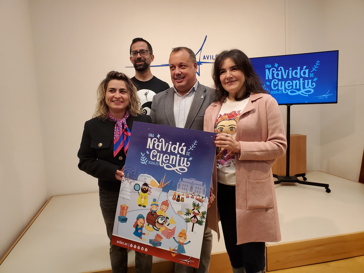 Sara Retuerto, David García, Pelayo García y Yolanda Alonso, durante la presentación