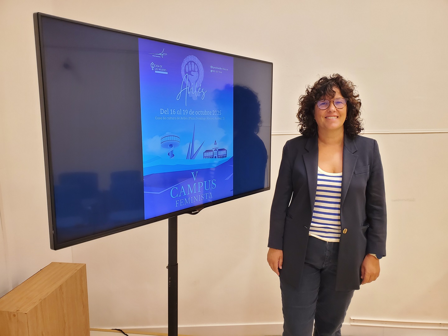La concejala de Igualdad, Lucía Fernández Ron, durante la presentación del V Campus Feminista