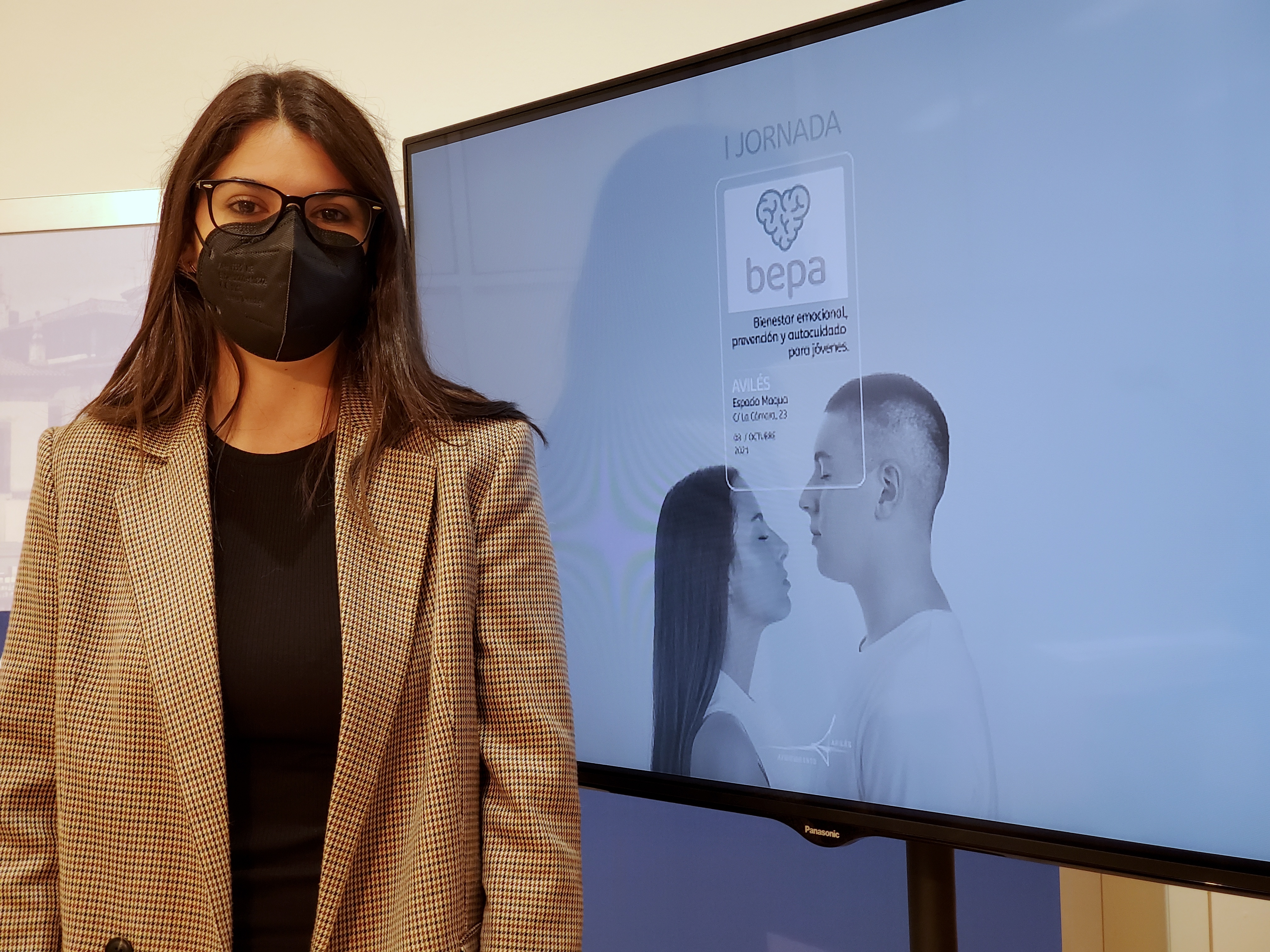 La concejala de Juventud, Raquel Ruiz, durante la presentación de la jornada