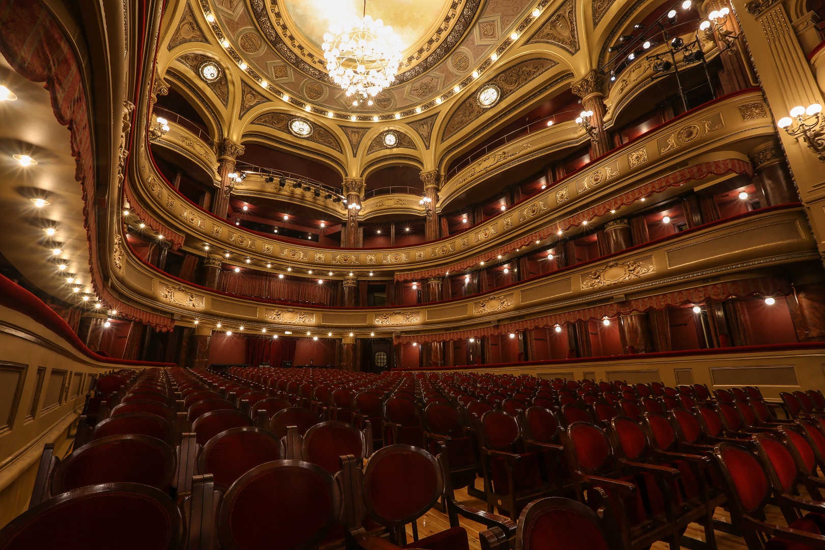 Interior del Teatro Palacio Valdés