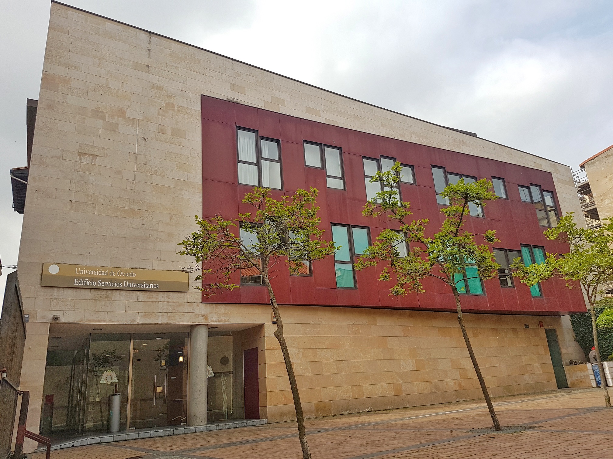 Fachada del Centro de Servicios Universitarios